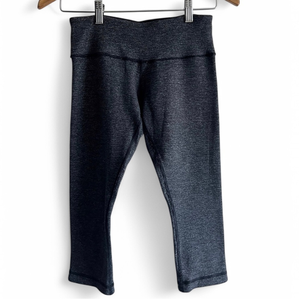 Lululemon Women’s Athletica Yoga Legging  Pants Grey Knee Length Gorpcore Small